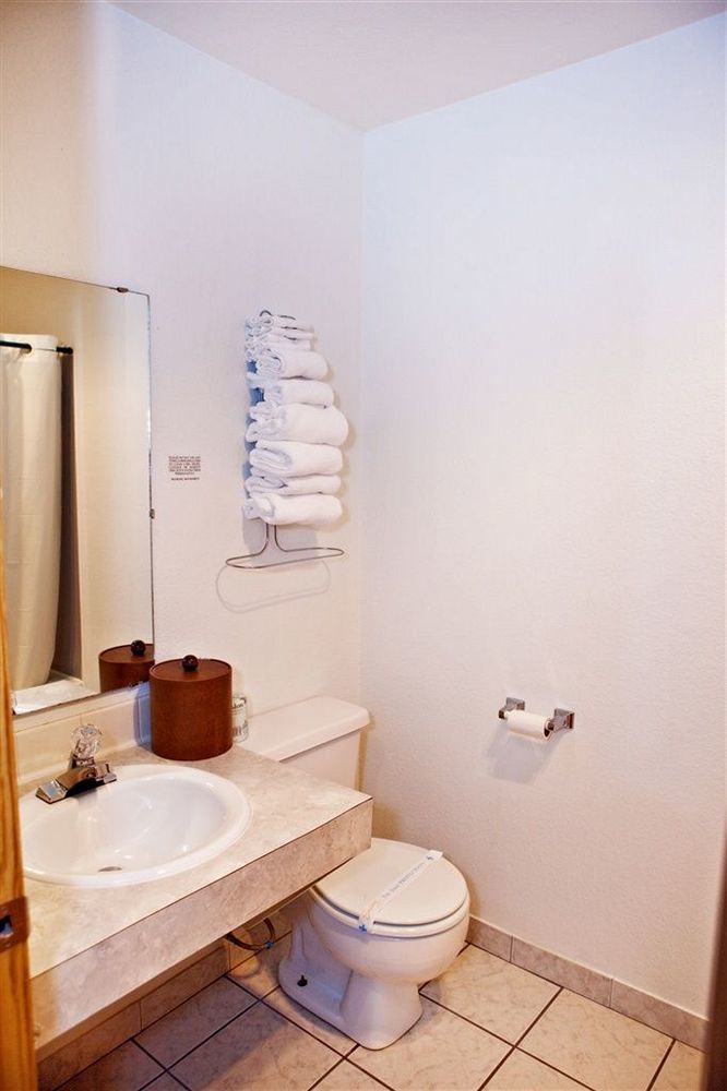 Rodeway Inn Enumclaw Mount Rainier-Crystal Mountain Area Exterior photo
