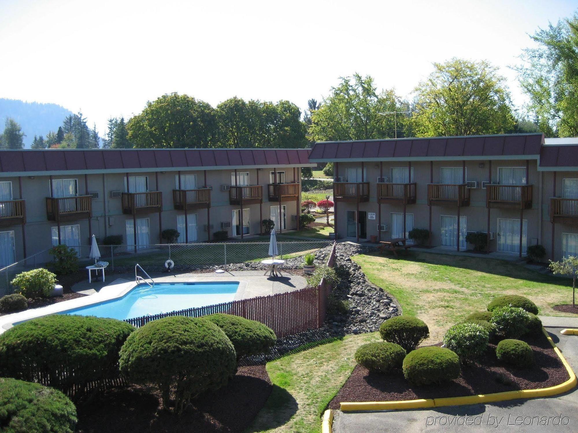 Rodeway Inn Enumclaw Mount Rainier-Crystal Mountain Area Exterior photo